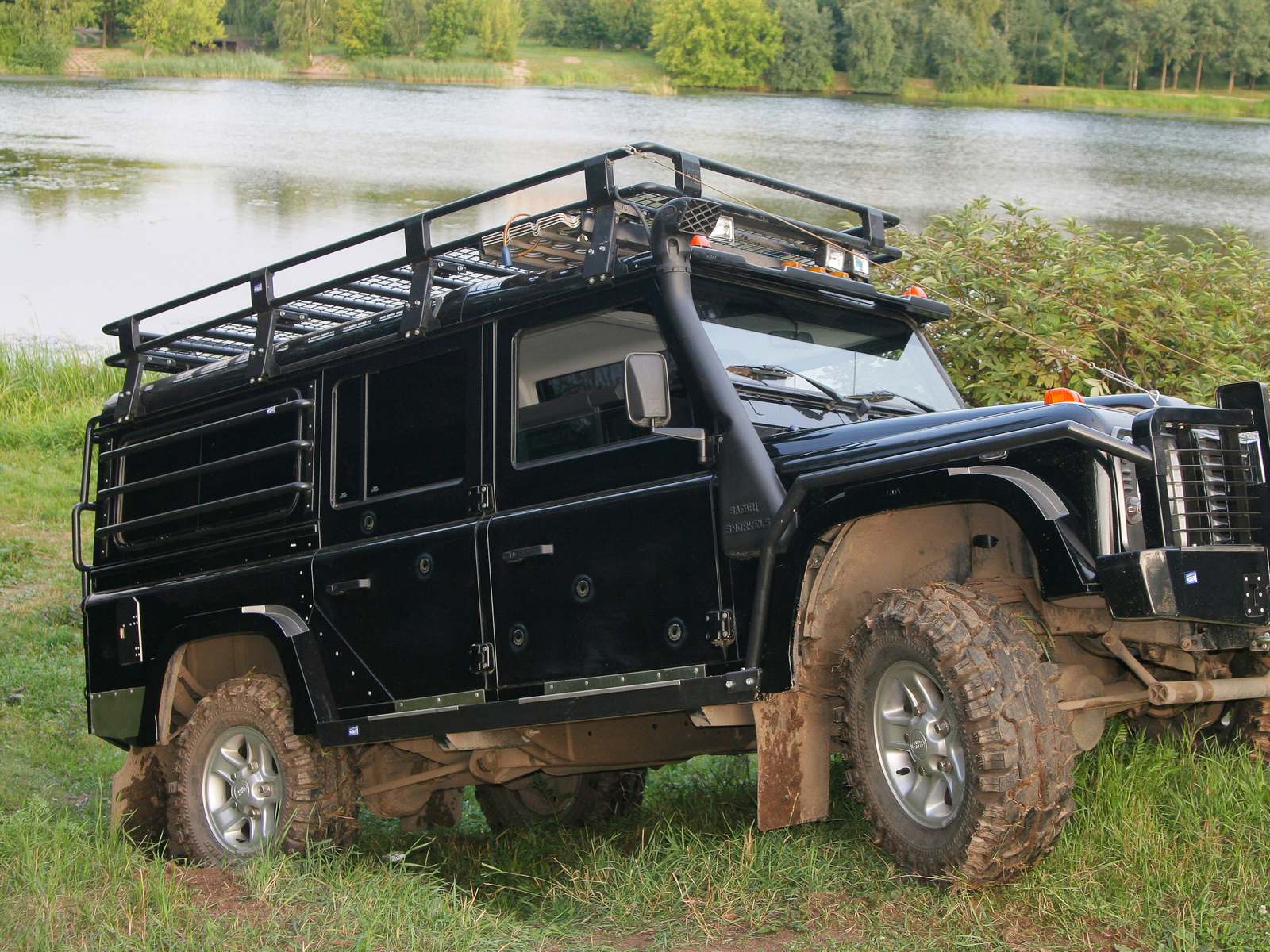 картинка Защита окон KDT Land Rover Defender 110/90