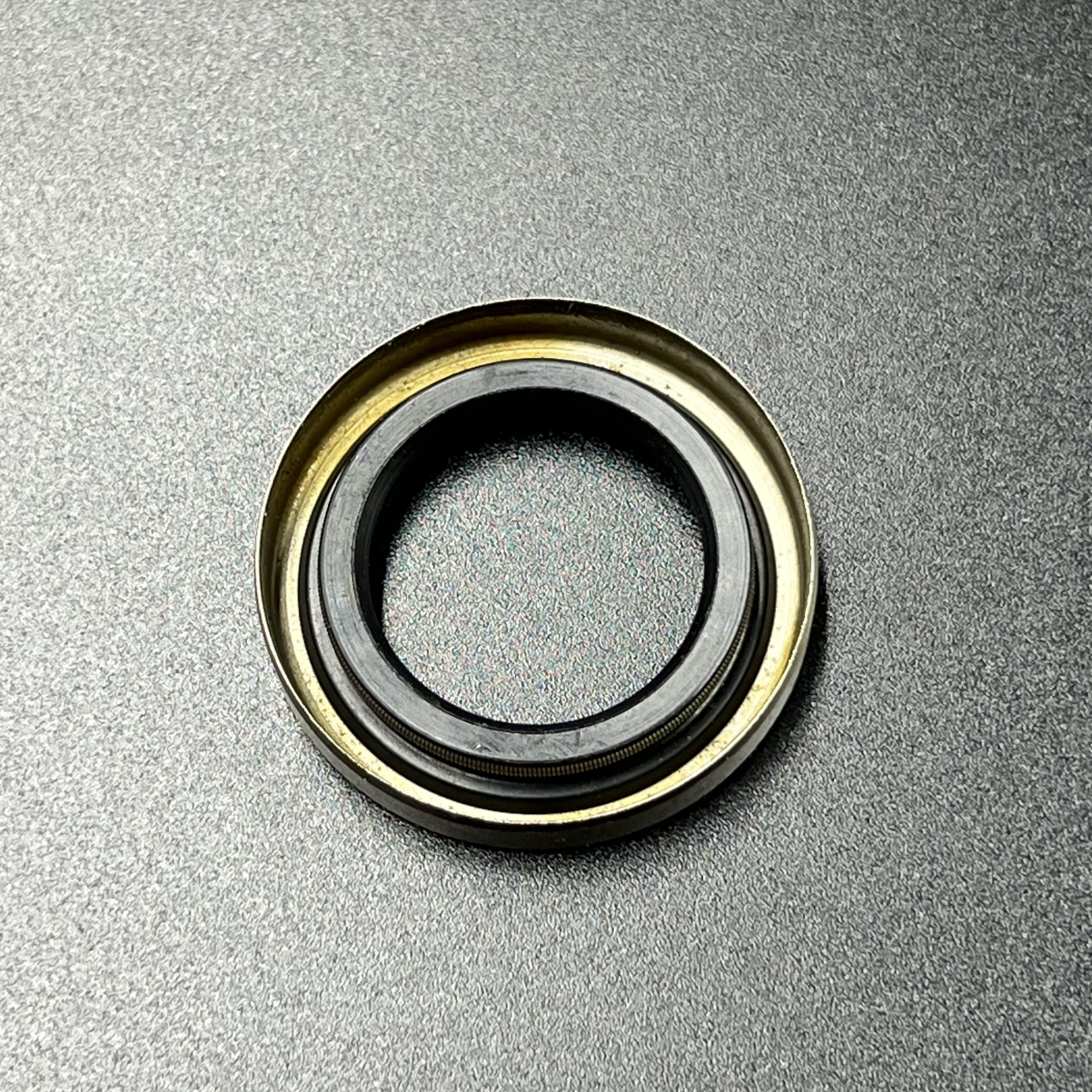 картинка Сальник Mercruiser Alpha (26-965031) (Osaka)