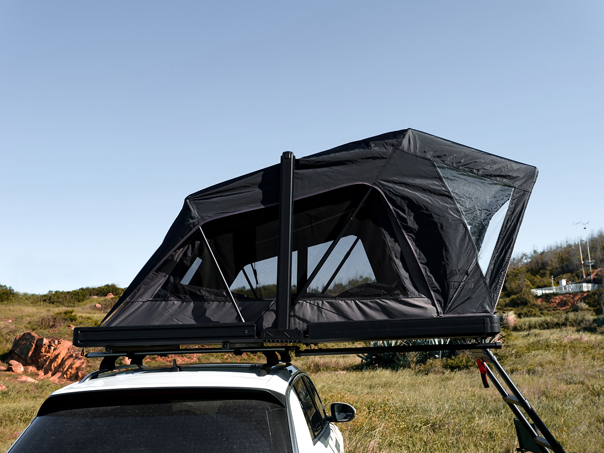 картинка Палатка на крышу автомобиля Wild Land Summit Explorer 140