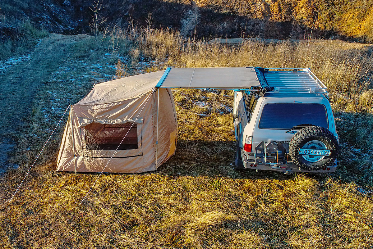 картинка Палатка с автомобильным тентом-маркизой, солнцезащитная РИФ  2х2 м 