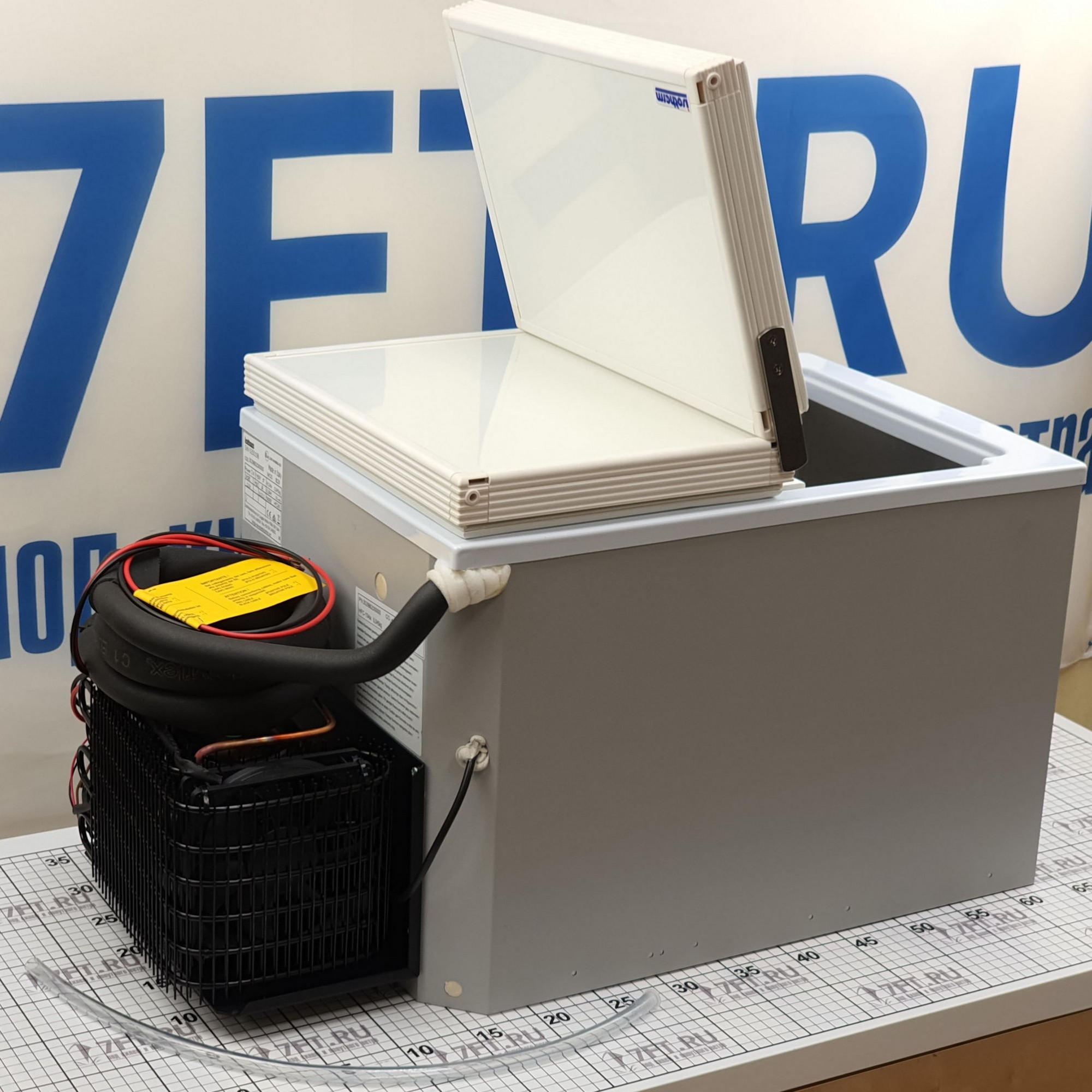 картинка Компрессорный автохолодильник Isotherm BI29L/V 12/24В