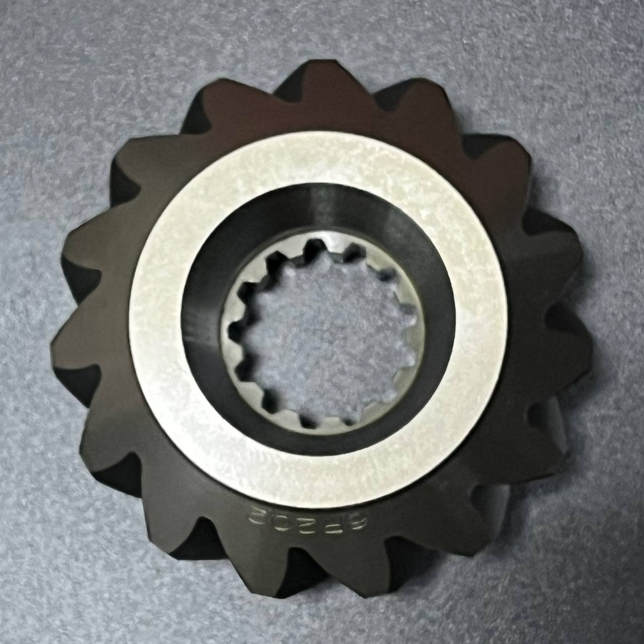 Шестерня вертикального вала (Пиньон) Yamaha F200-250 (6P2-45551-02) (Yamaha)