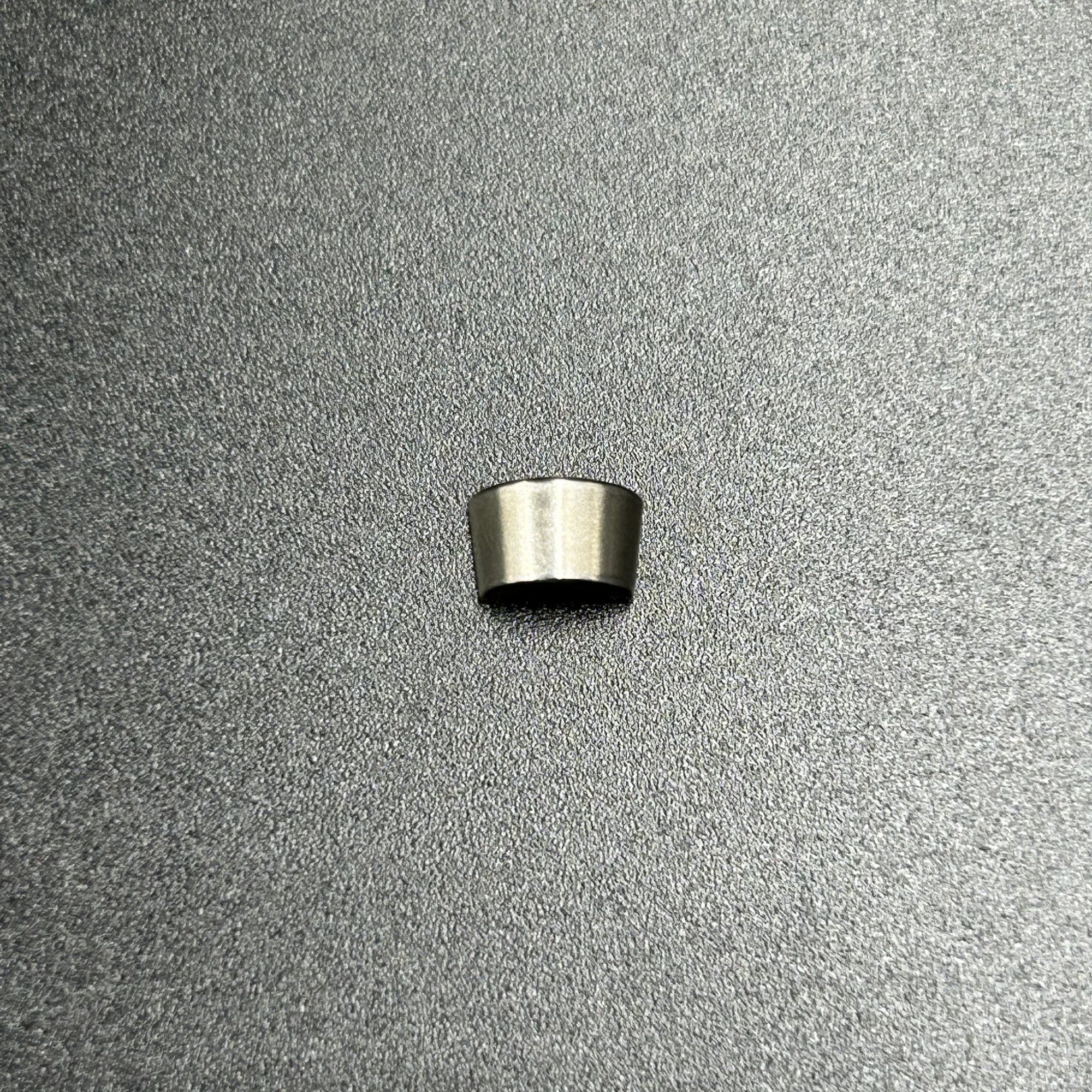 Сухарь клапана Yamaha F80-115 (Yamaha)