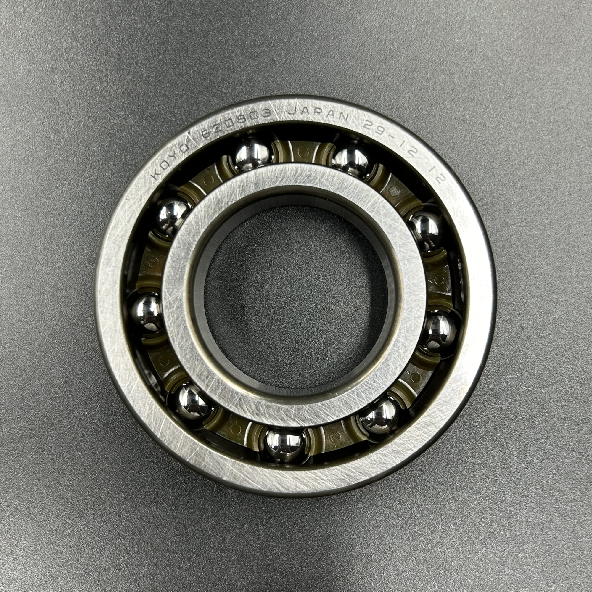 Подшипник шариковый Yamaha 115-225, F75-130 (40x80x18) (Yamaha)