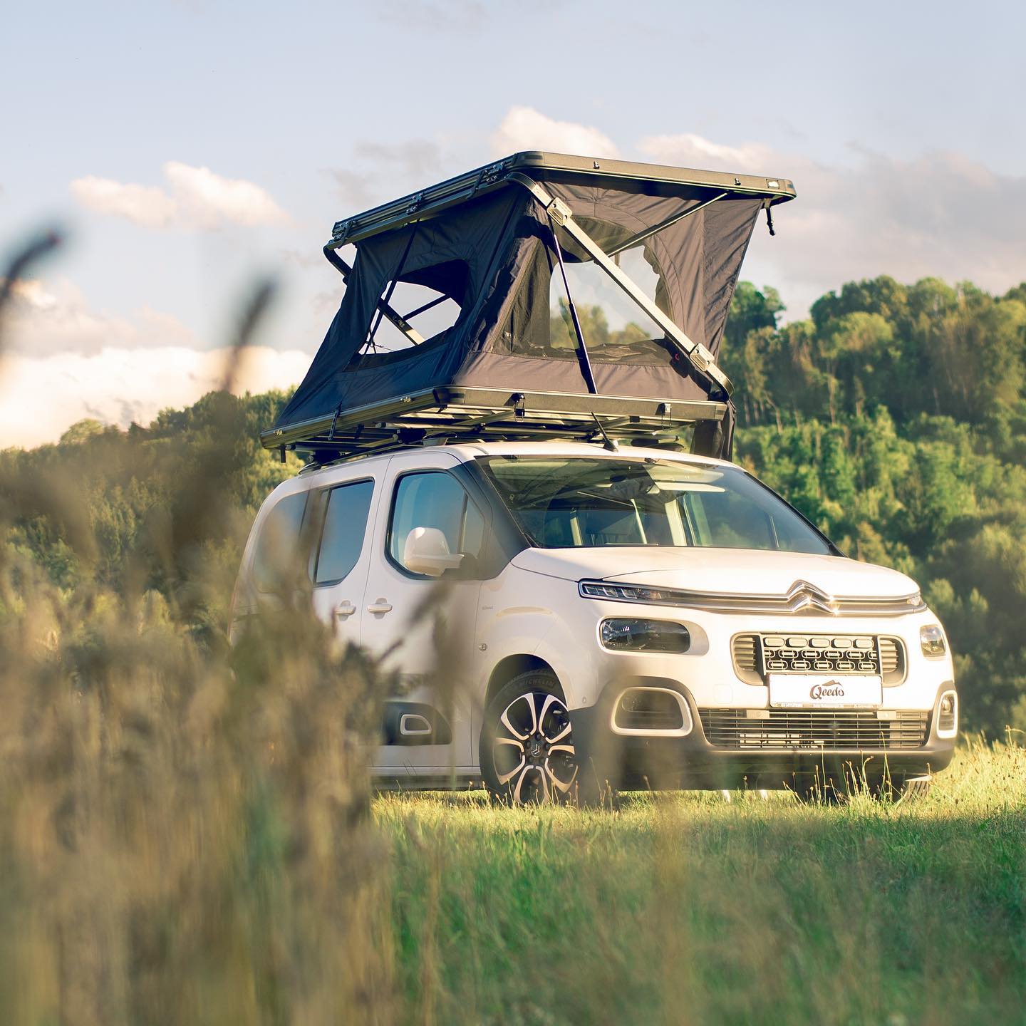 картинка Палатка на крышу автомобиля Wild Land Rock Cruiser 140