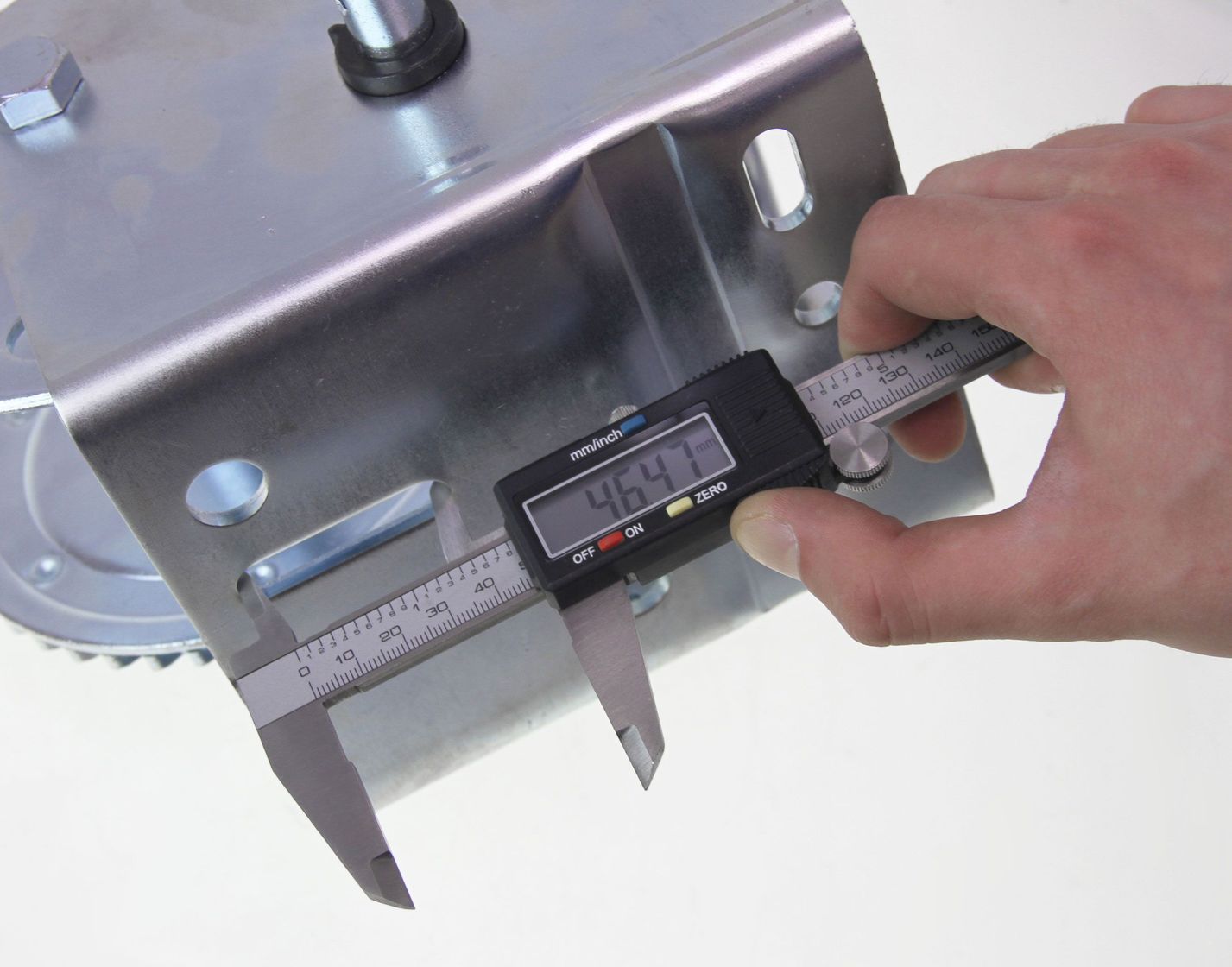 картинка Лебедка для прицепа 2000 lbs (907 кг)