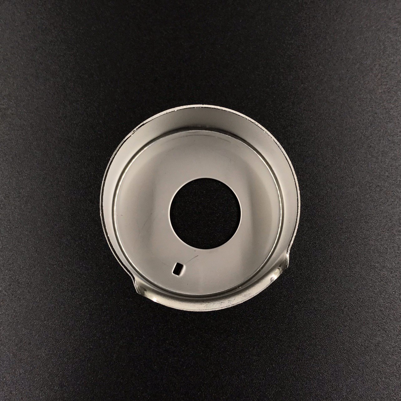 картинка Стакан помпы охлаждения Yamaha 40-50, F30-70 (Yamaha)