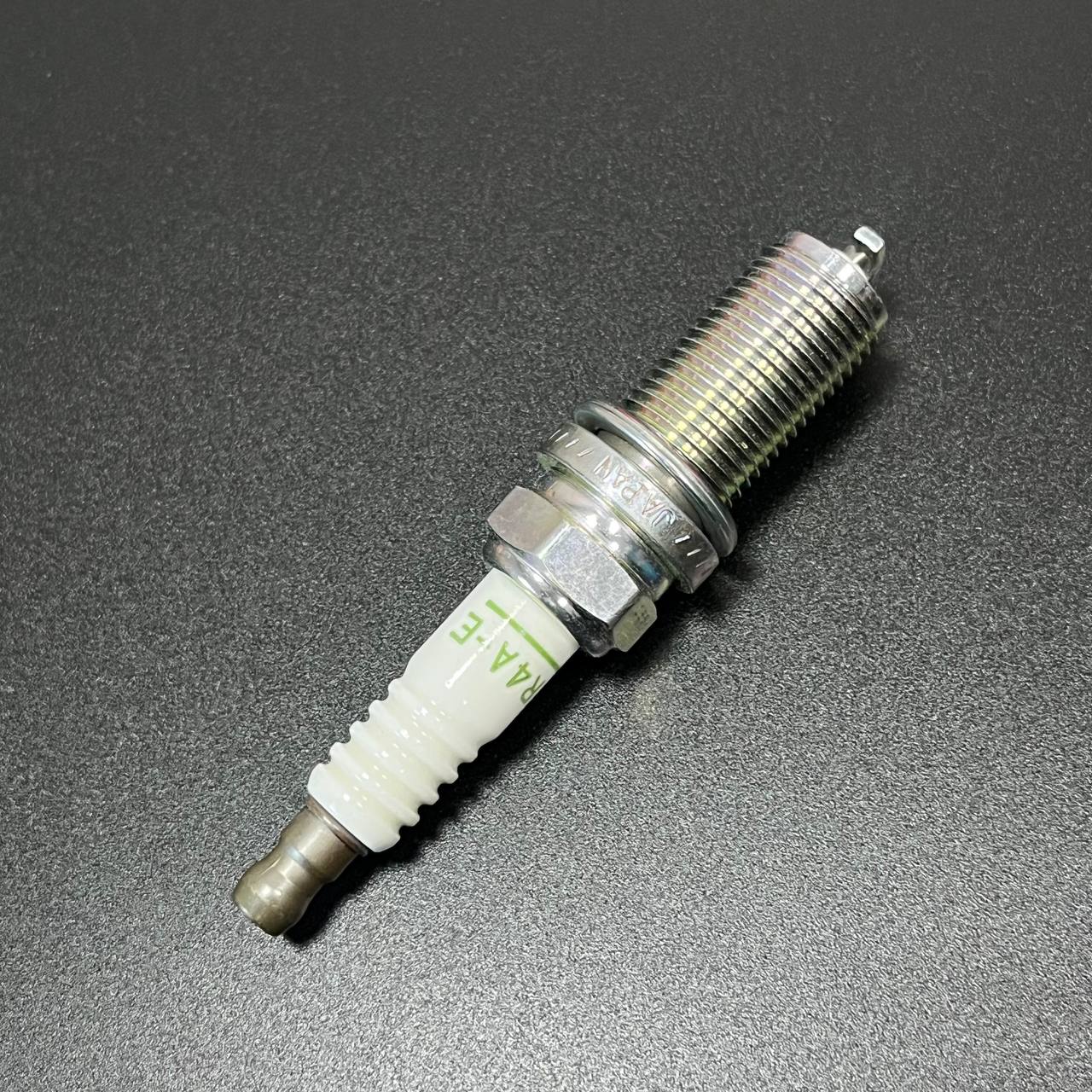 Свеча зажигания NGK LFR4A-E