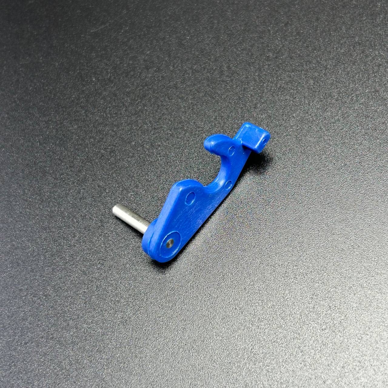 Защелка вала реверса пластиковая LEVER (Quicksilver)