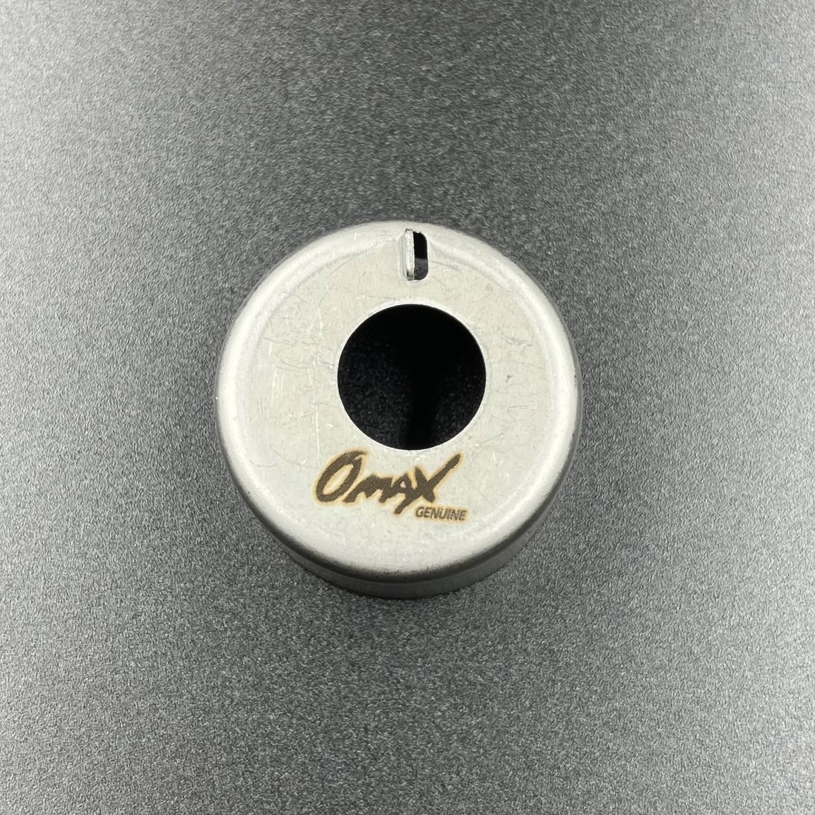 картинка Стакан помпы охлаждения Suzuki DF9.9-15, DF8-20A (Omax)