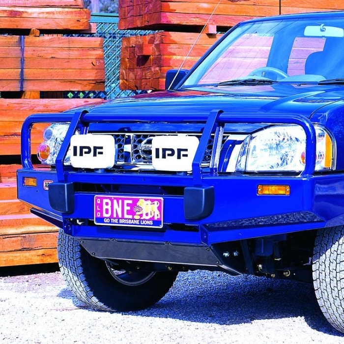 Бампер Navara D22 02 on W/Firs