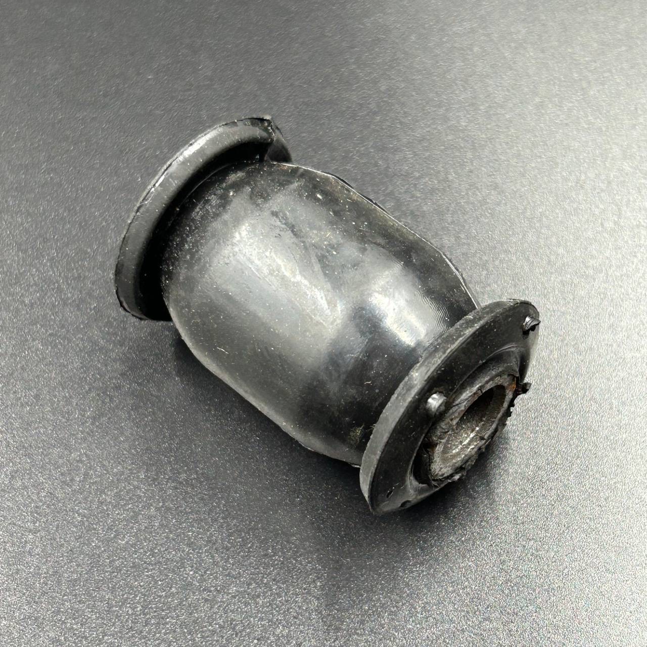 картинка Сайлентблок рычага перед CFM (ZIBO)