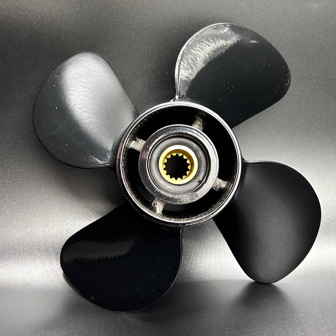 картинка Гребной винт Johnson/Evinrude 20-35 (4x10.1x14) (Polastorm)