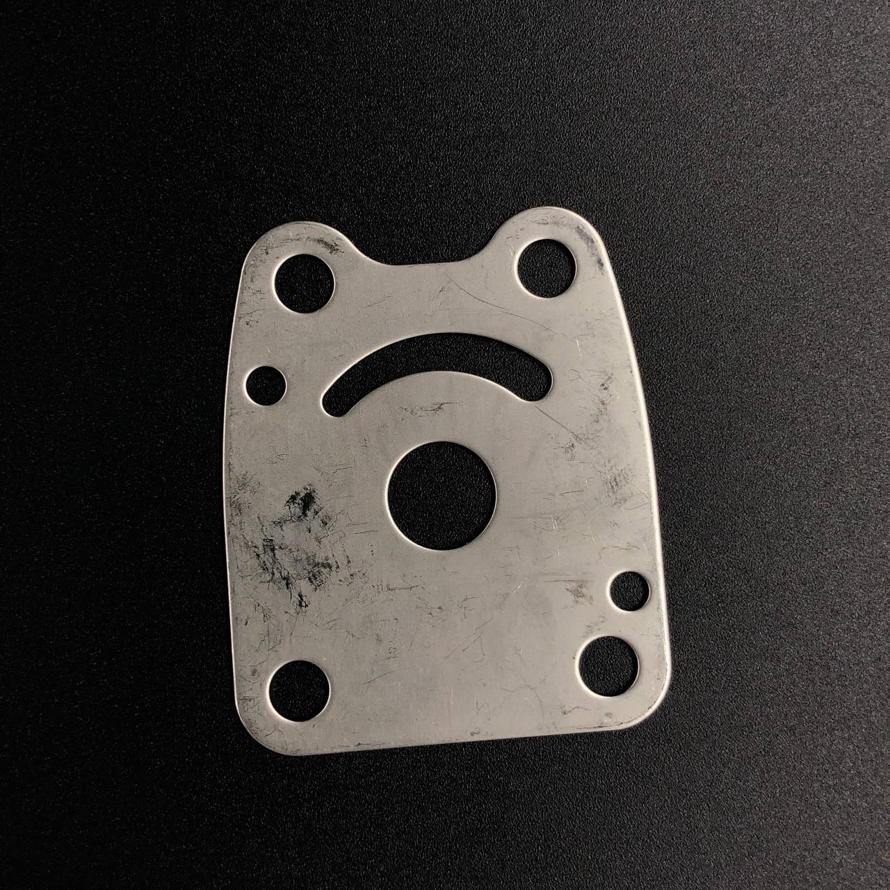 Пластина помпы охлаждения Yamaha 4-5, F4 (Yamaha)