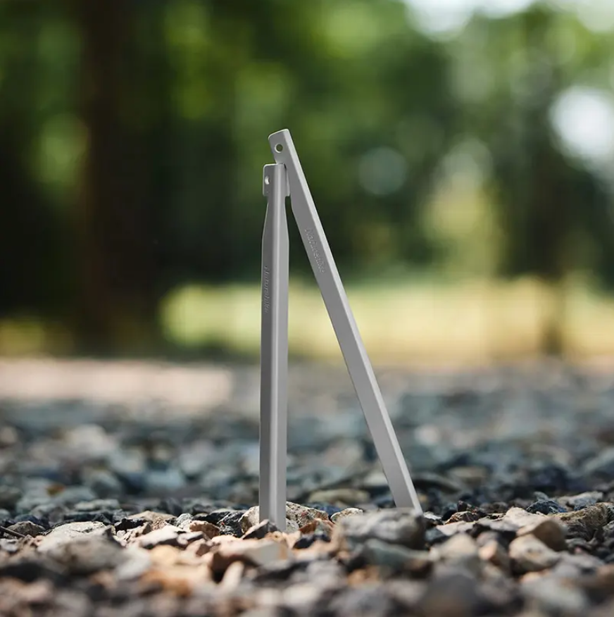 картинка Колышки Naturehike алюминиевые (8 шт.) 20 см, серебристые, V-образные