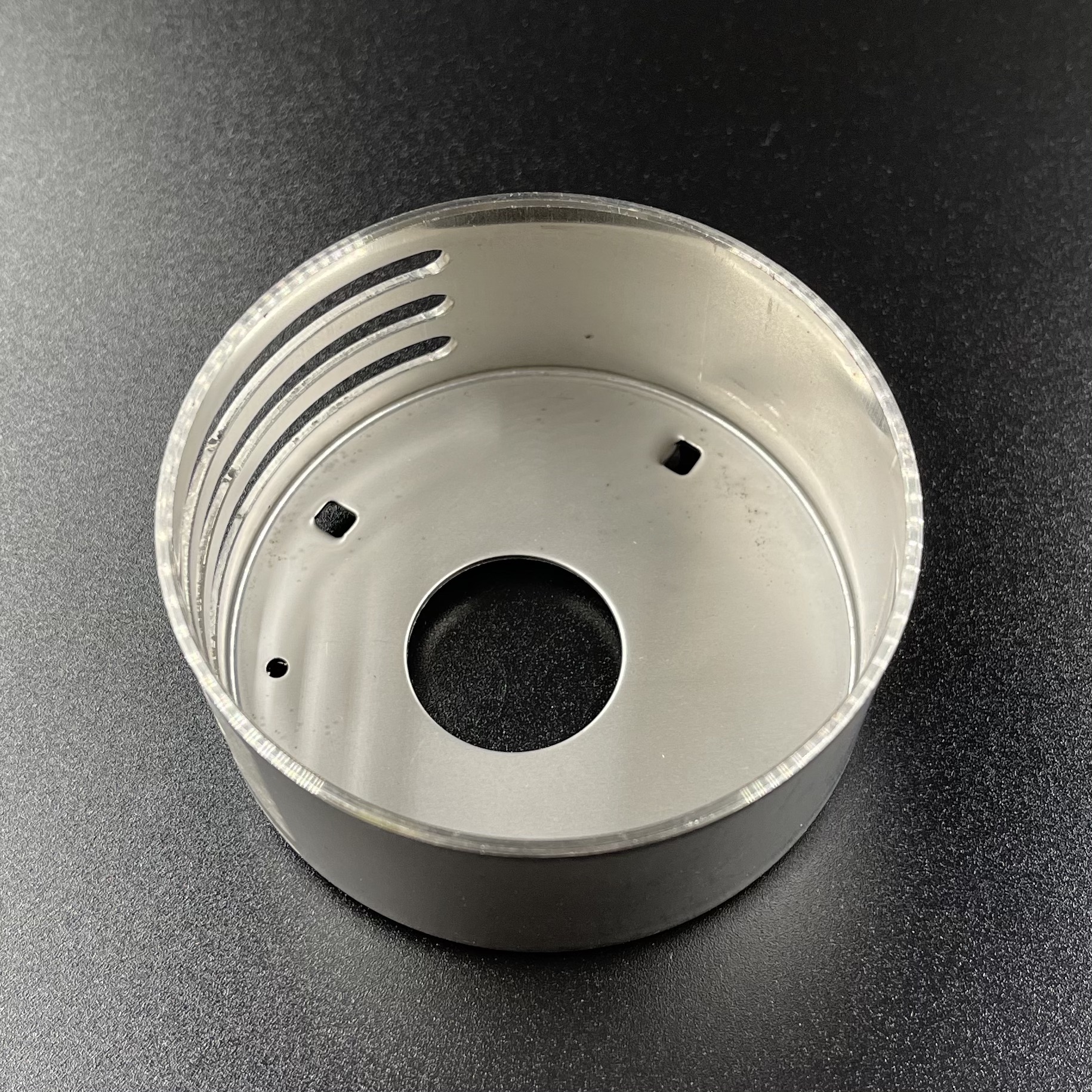 картинка Стакан помпы охлаждения Yamaha F225-350 (Omax)