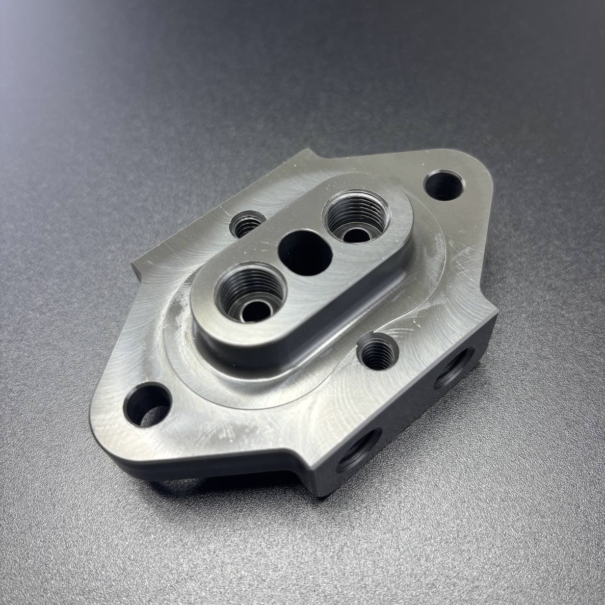 картинка Коннектор гидравлических шлангов Mercruiser (8M0137703) (Quicksilver)