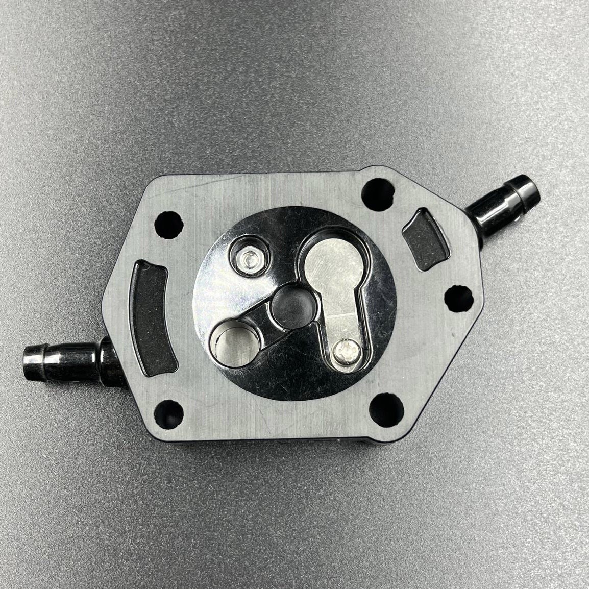 картинка Корпус топливного насоса Yamaha 15-90 (Omax)