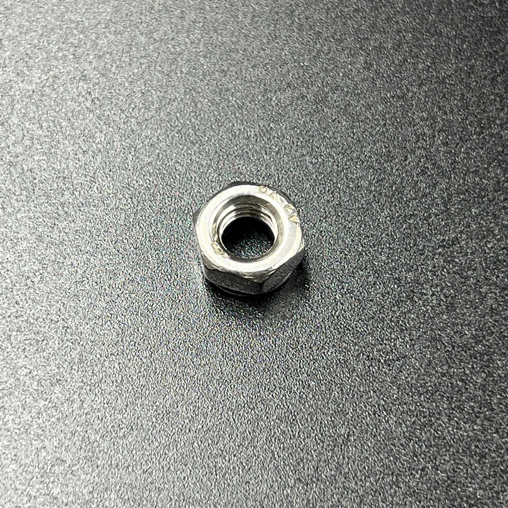 картинка Гайка M6x10 Tohatsu (YUELANG)