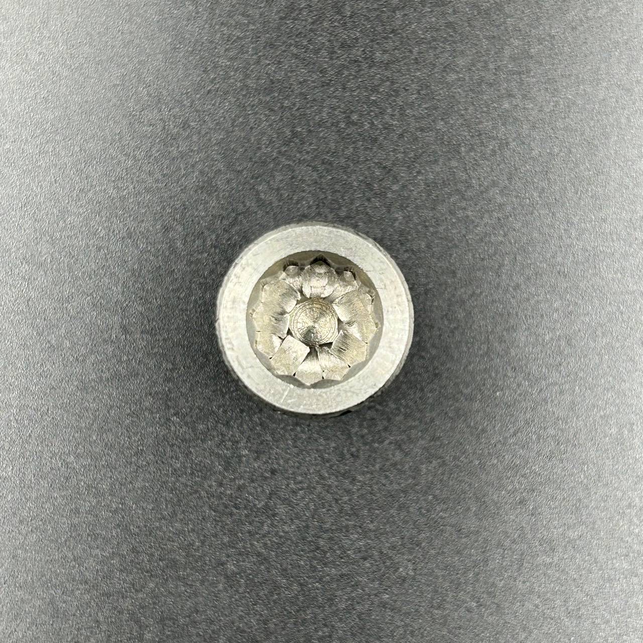 картинка Палец поворотной рамки Mercruiser Bravo I/II/III (Quicksilver)