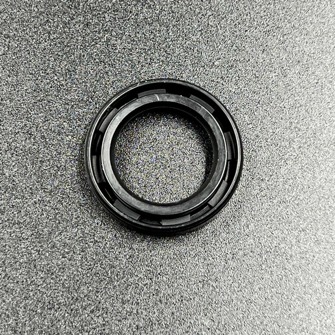 картинка Уплотнение штока гидроподъемника Honda BF75-225(PREMARINE)