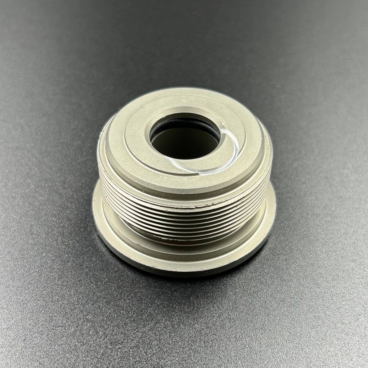 картинка Гайка вспомогательного штока гидроподъема Yamaha 225-250, F200-300 (PREMARINE)