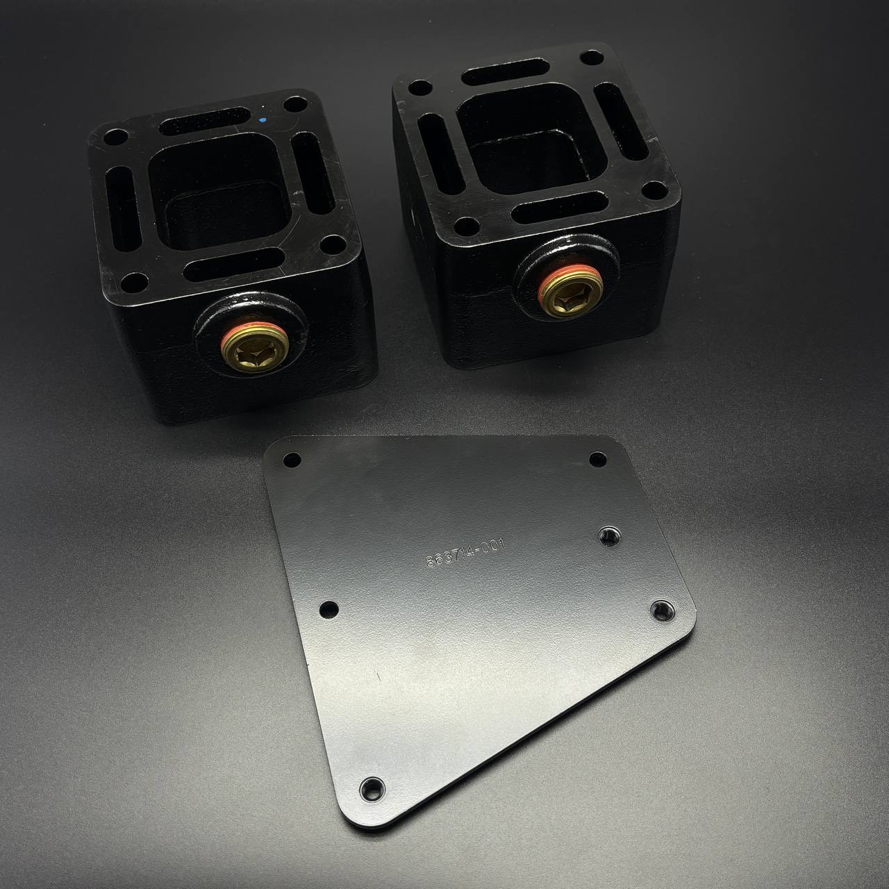 картинка Комплект проставки выхлопного коллектора 3" (76 мм) (Quicksilver)