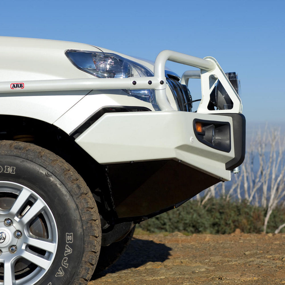 Передний силовой бампер ARB COMBAR PRADO 150 VX/KAKADU