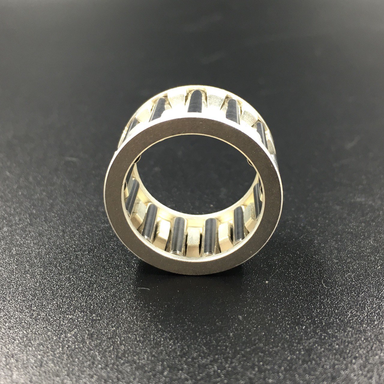 картинка Подшипник шатунный Yamaha 4-8 (18x24x14) (93310-418U0) (Omax)