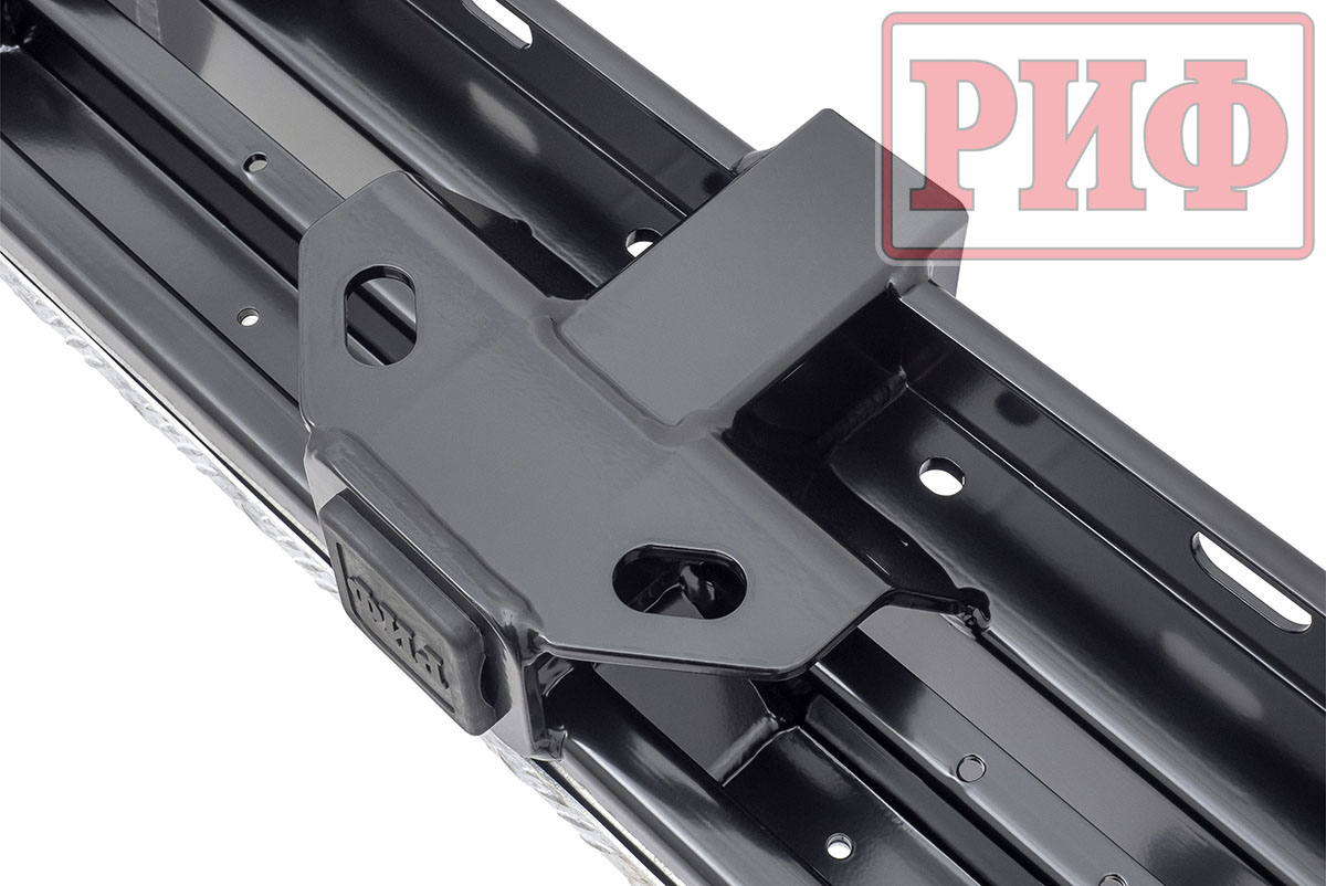 картинка Бампер задний РИФ Toyota Land Cruiser 78 2007+ с квадратом под фаркоп и фонарями стандарт