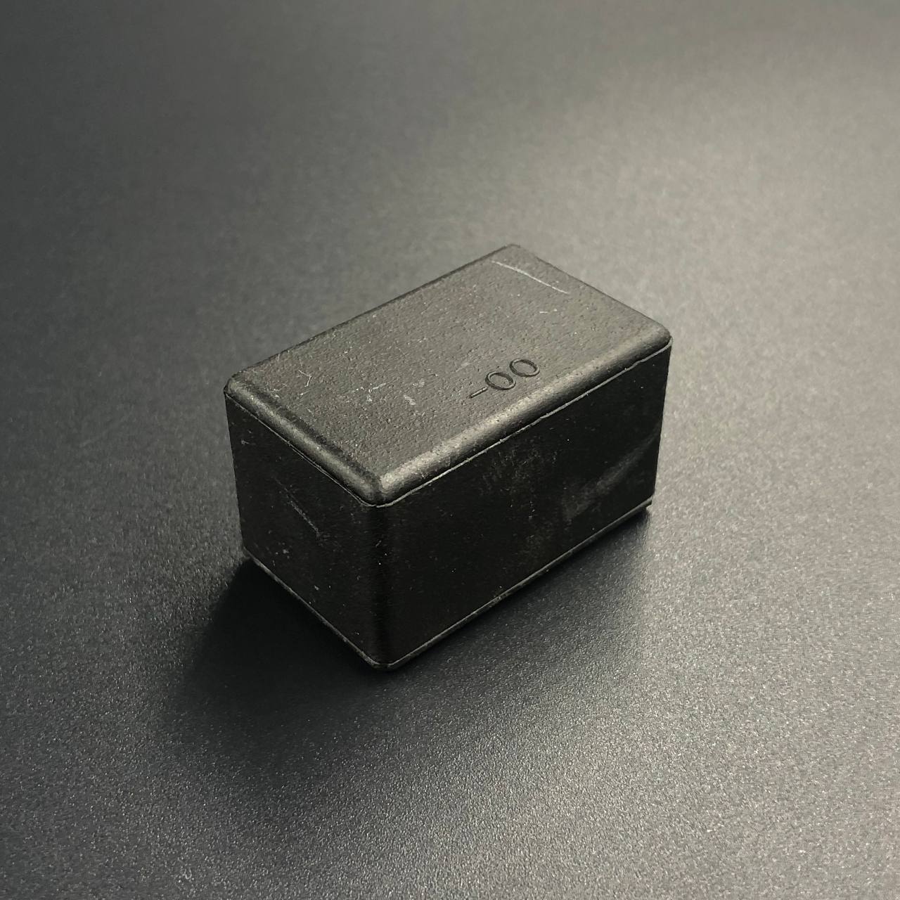 картинка Подушка нижняя боковая Yamaha 9.9-15 (Yamaha)