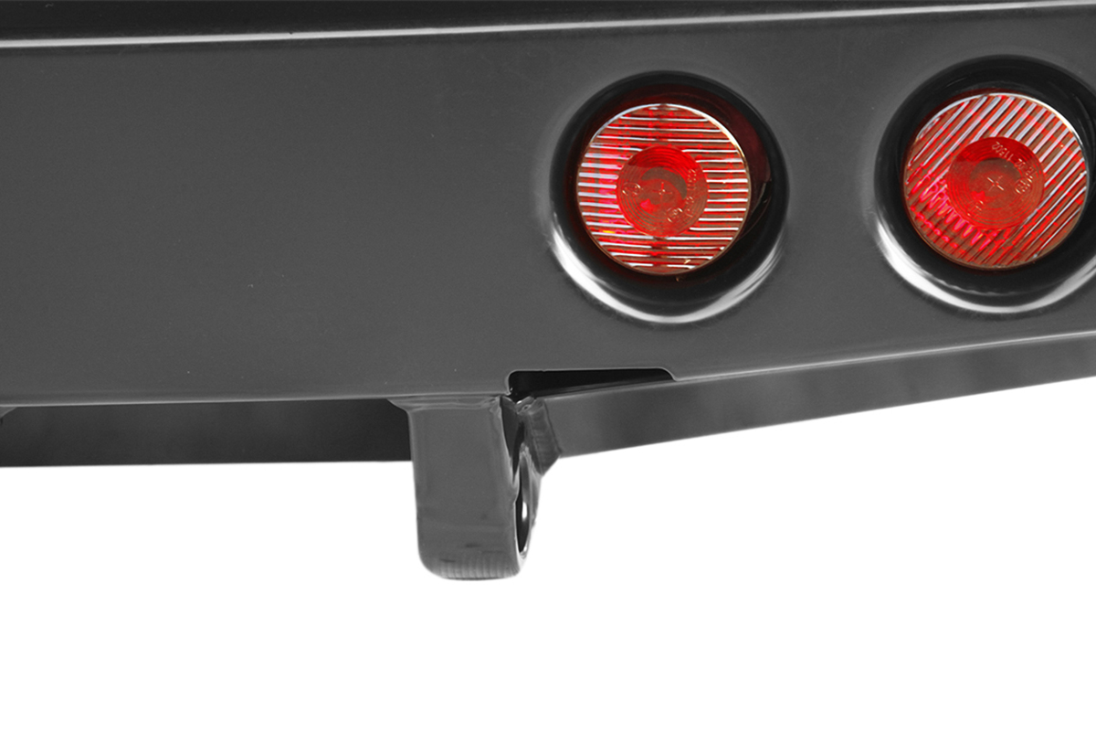 картинка Бампер задний РИФ Toyota Hilux 2005-2014 с квадратом под фаркоп и фонарями, лифт 50 мм