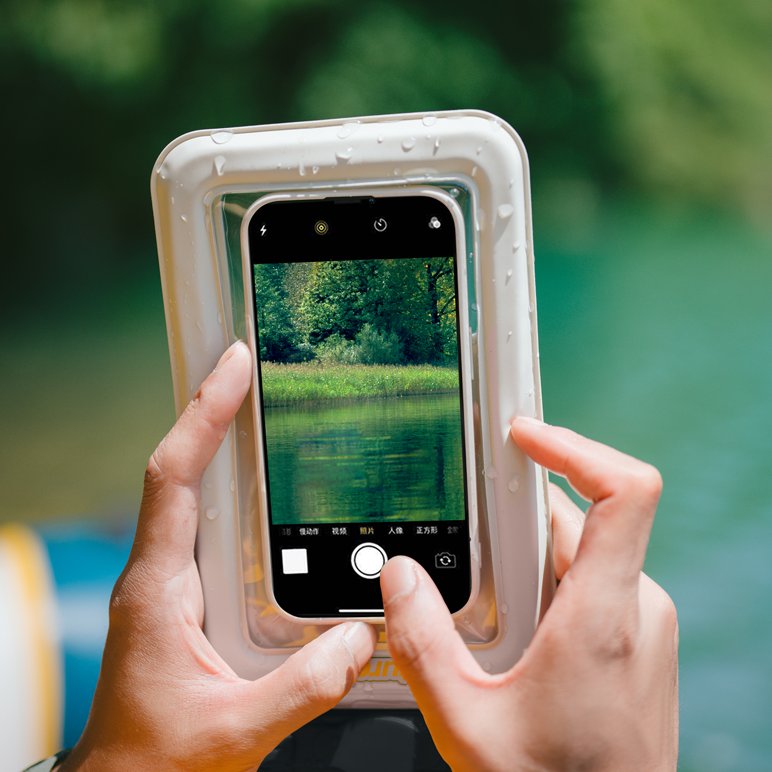 картинка Гермочехол Naturehike плоский для телефона 23х13,5 см., бело-зеленый