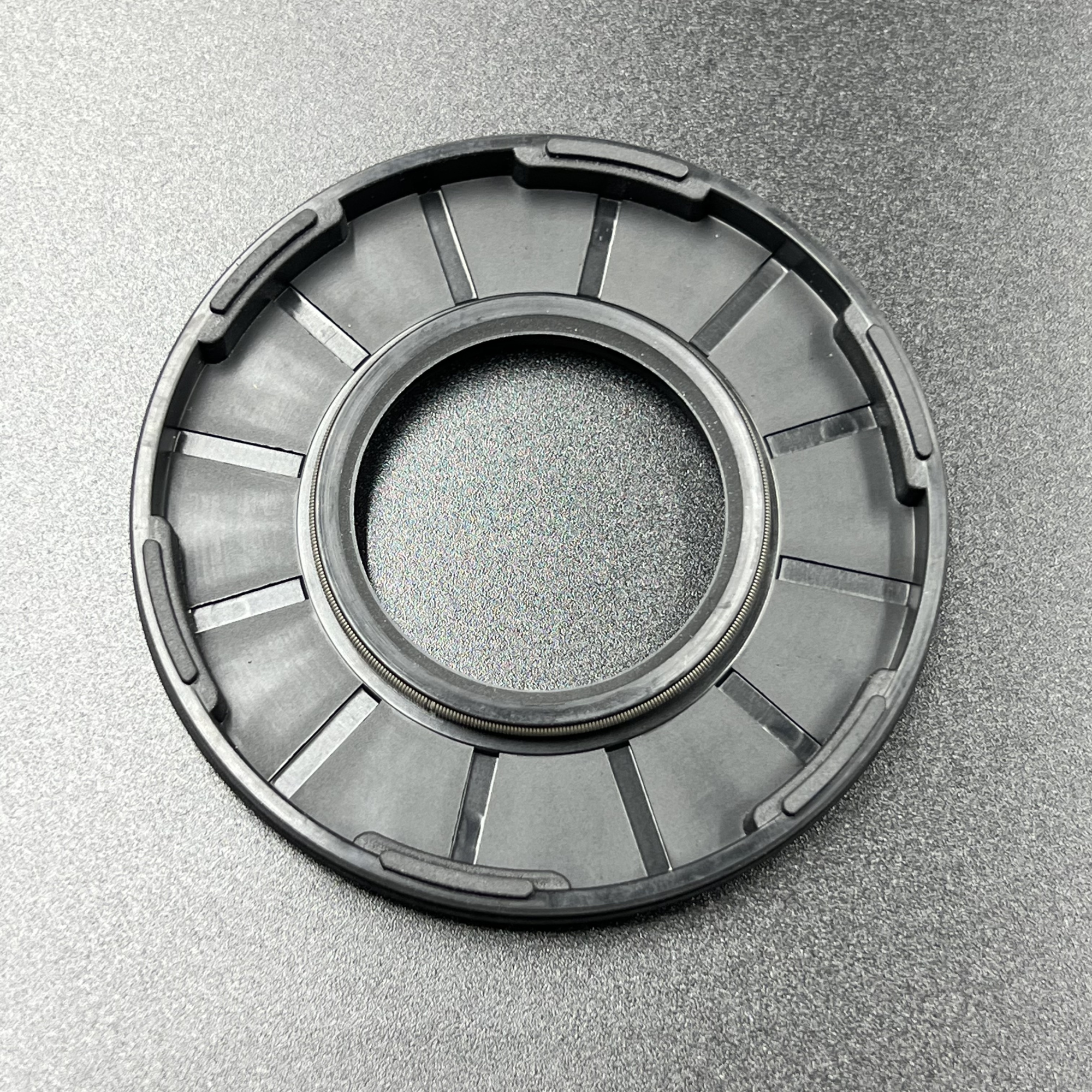 картинка Сальник коленвала BRP (09-165; 290831952) (35x72x7/8) (KACAWA)