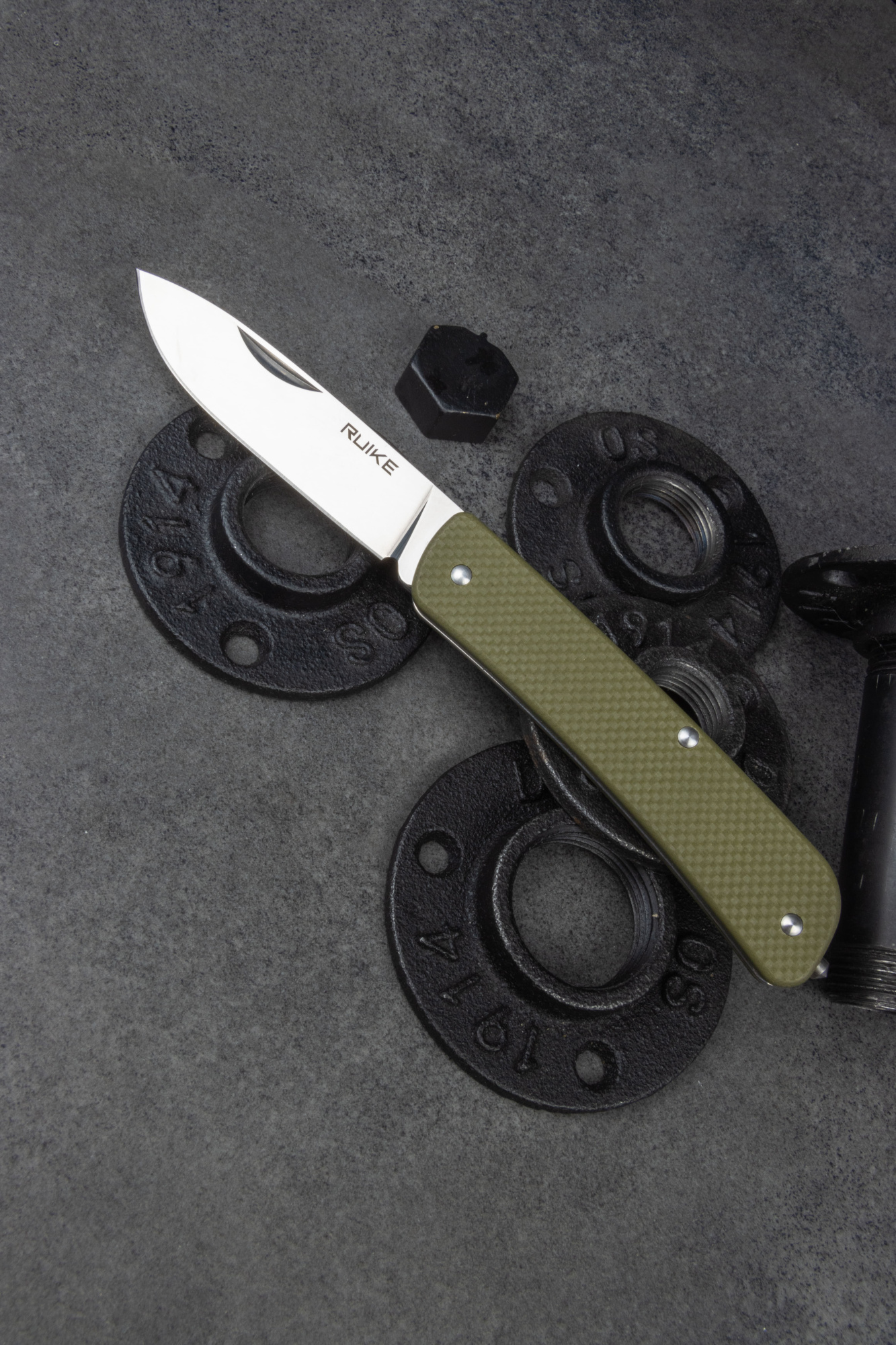 картинка Нож multi-functional Ruike L11-G зеленый
