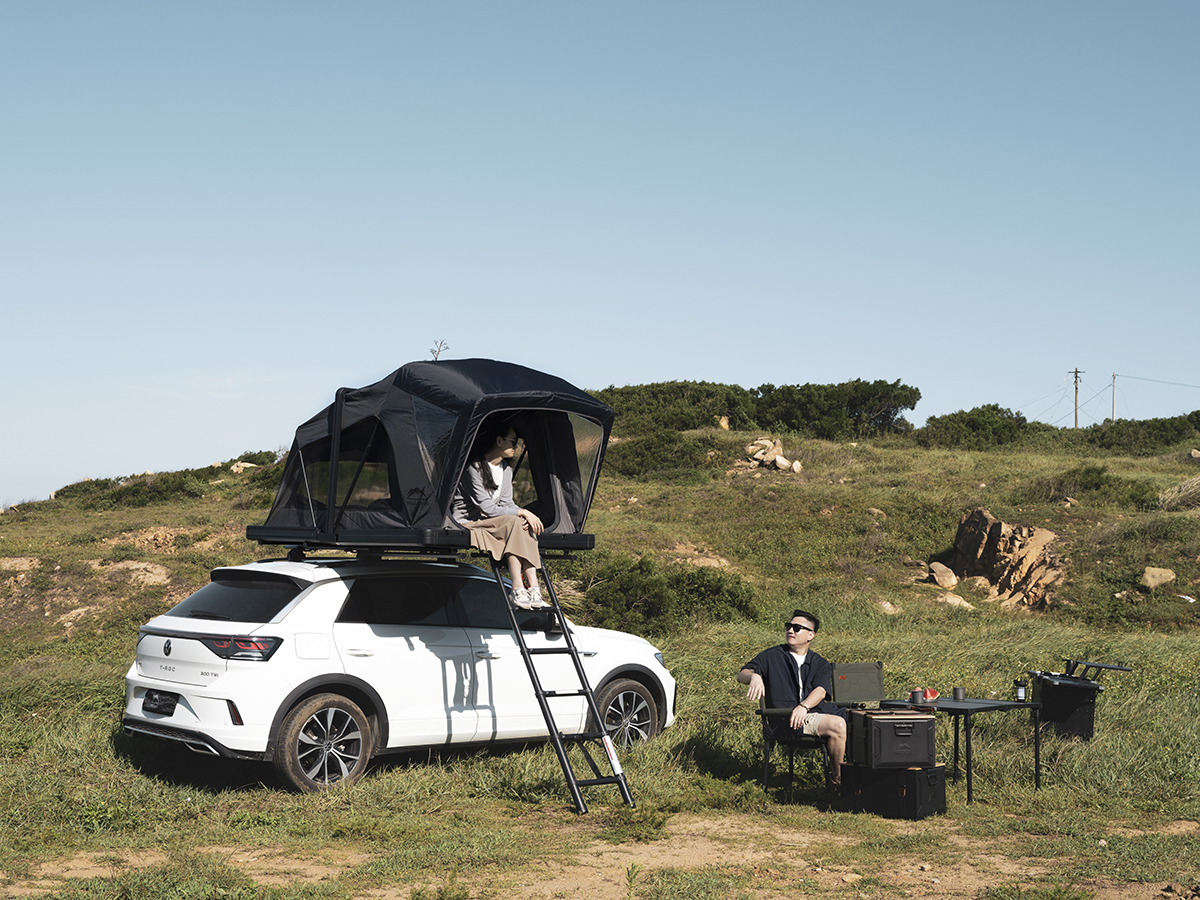 картинка Палатка на крышу автомобиля Wild Land Summit Explorer 140