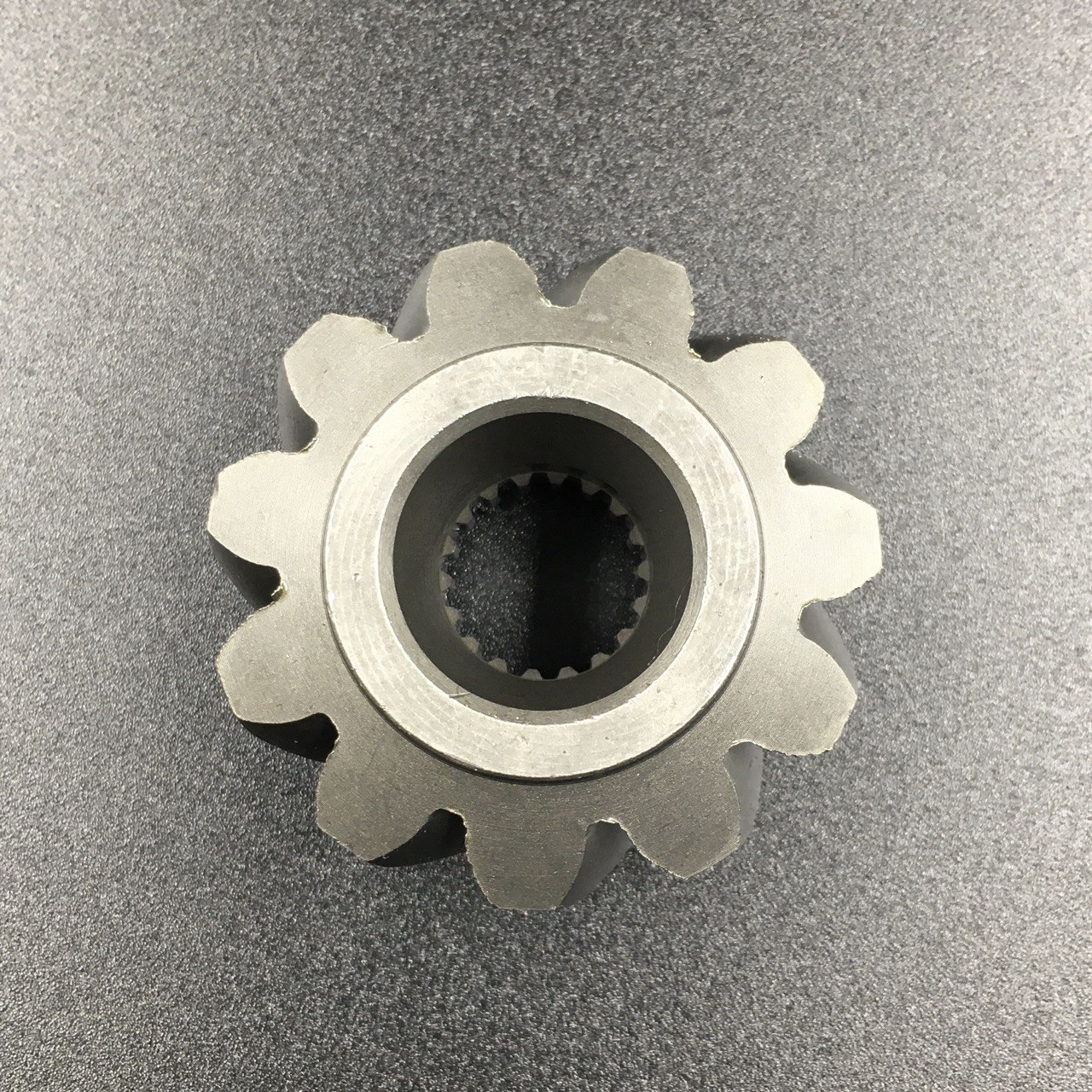 картинка Шестерня вертикального вала (Пиньон) Suzuki DT40 (57311-94402) (PREMARINE)