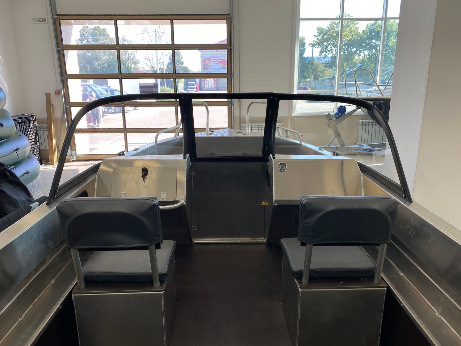 картинка Моторная лодка, Тактика 460, серый с Suzuki DF50ATL