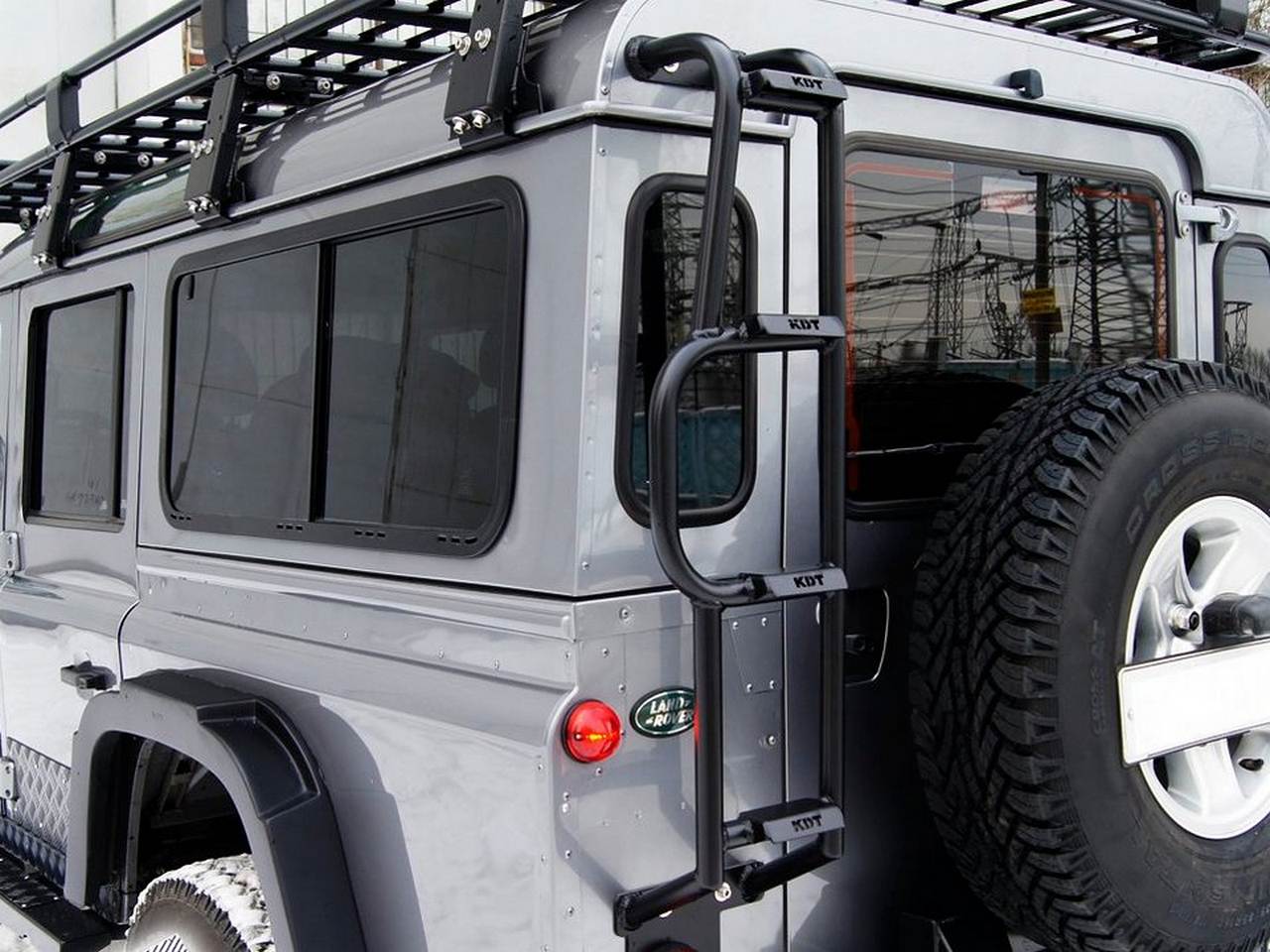 картинка Лестница КDT для Land Rover Defender 110/90