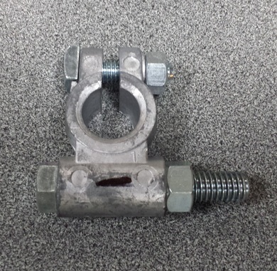 картинка Клемма АКБ грузовая "минус"  DEKA