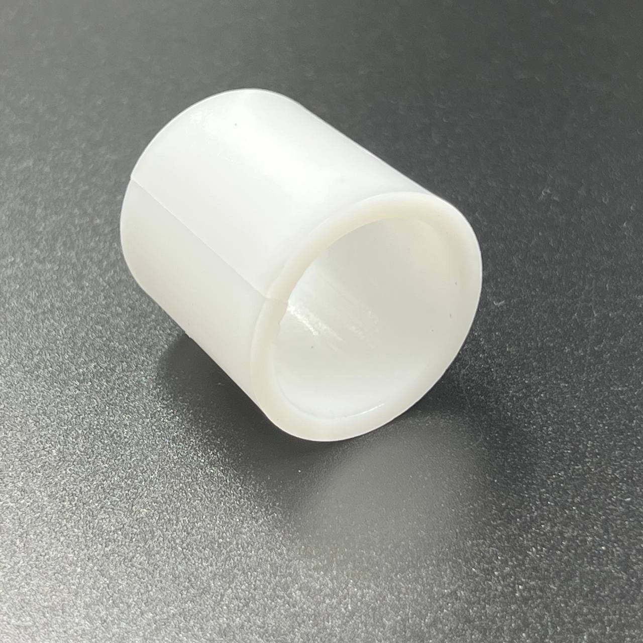 картинка Втулка поворотной рамы пластиковая Tohatsu 9.9-18, MFS8 (YUELANG)