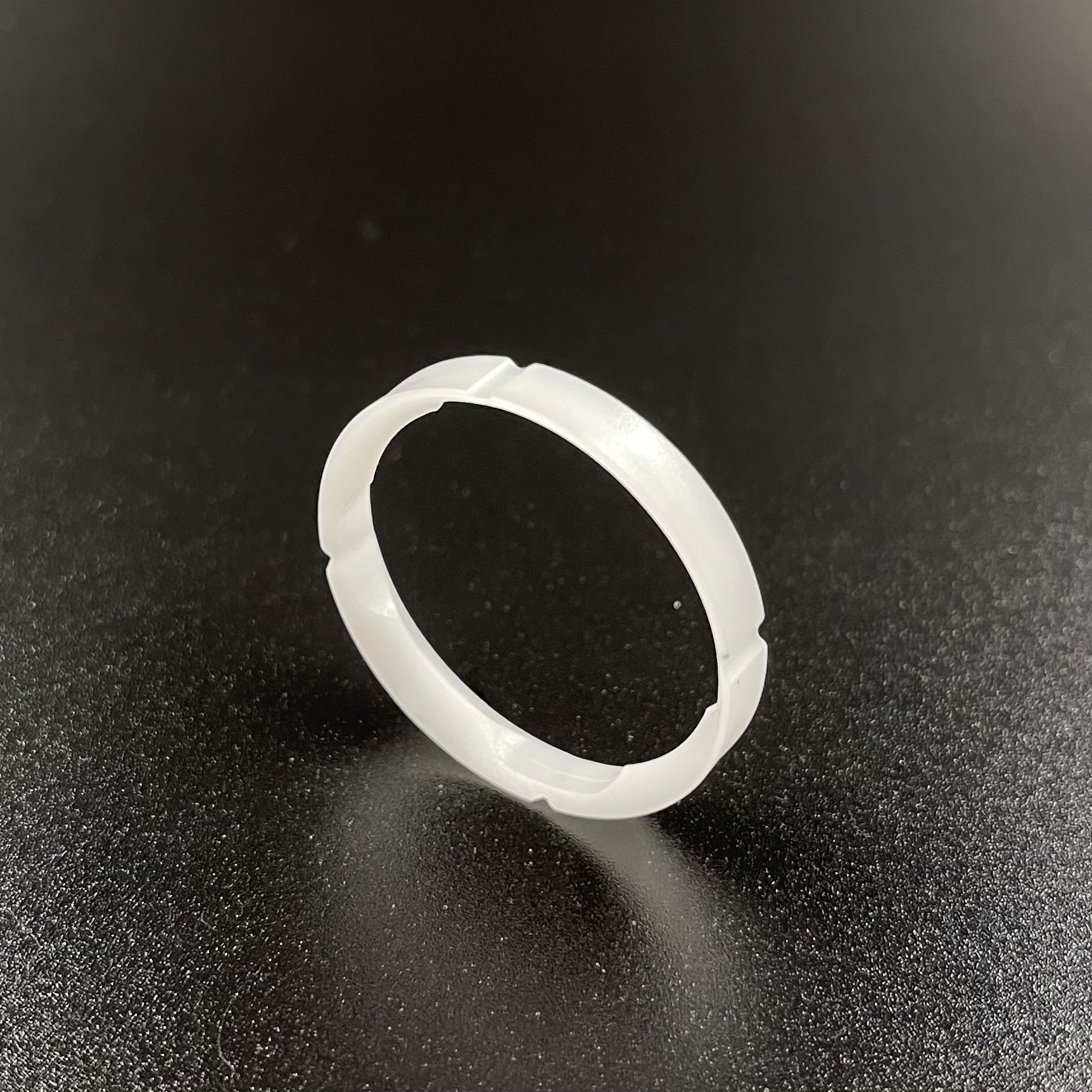 картинка Втулка струбцины пластиковая Yamaha 30-90, F25-100 (Omax)