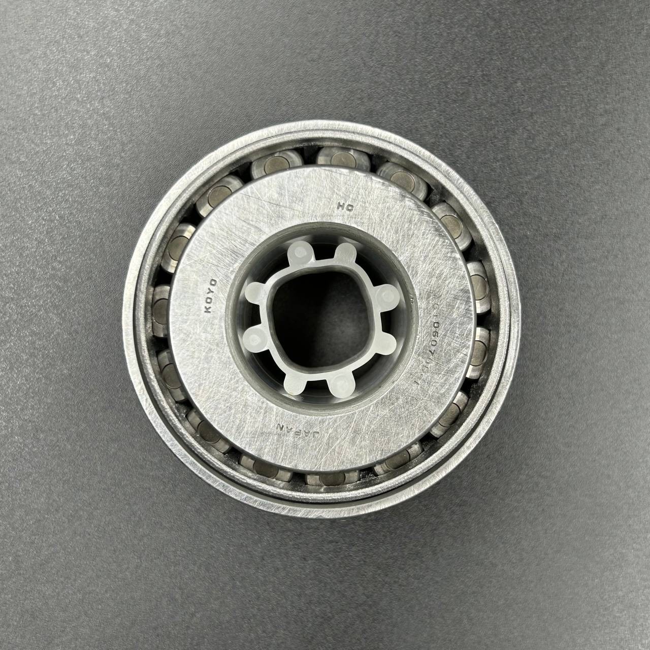 Подшипник роликовый Yamaha F300-350 (Yamaha)