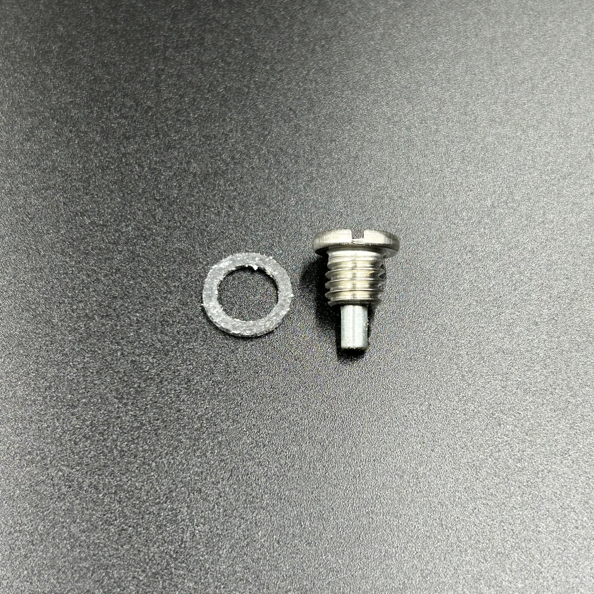 Пробка редуктора сливная Mercury/Mercruiser (22-67892A05; 22-67892A06) (Osaka)