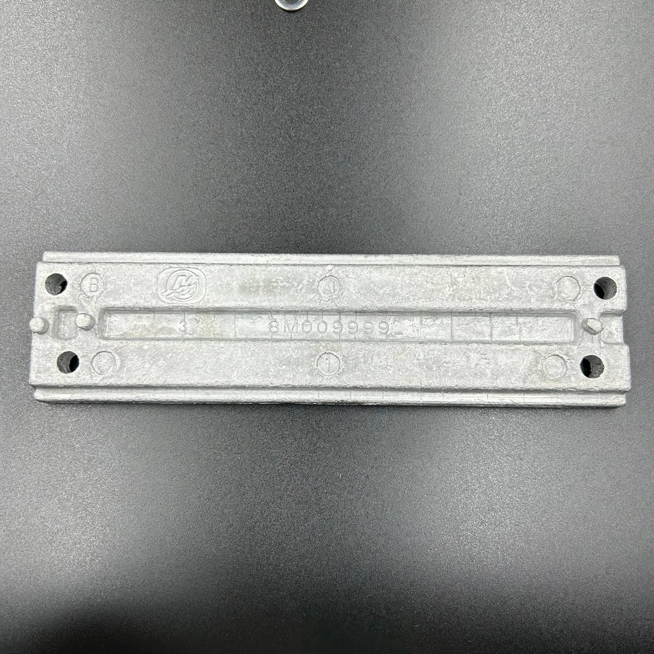 картинка Анод подвески алюминиевый Mercury (818298A1; 818298T1; 818298Q1) (Quicksilver)