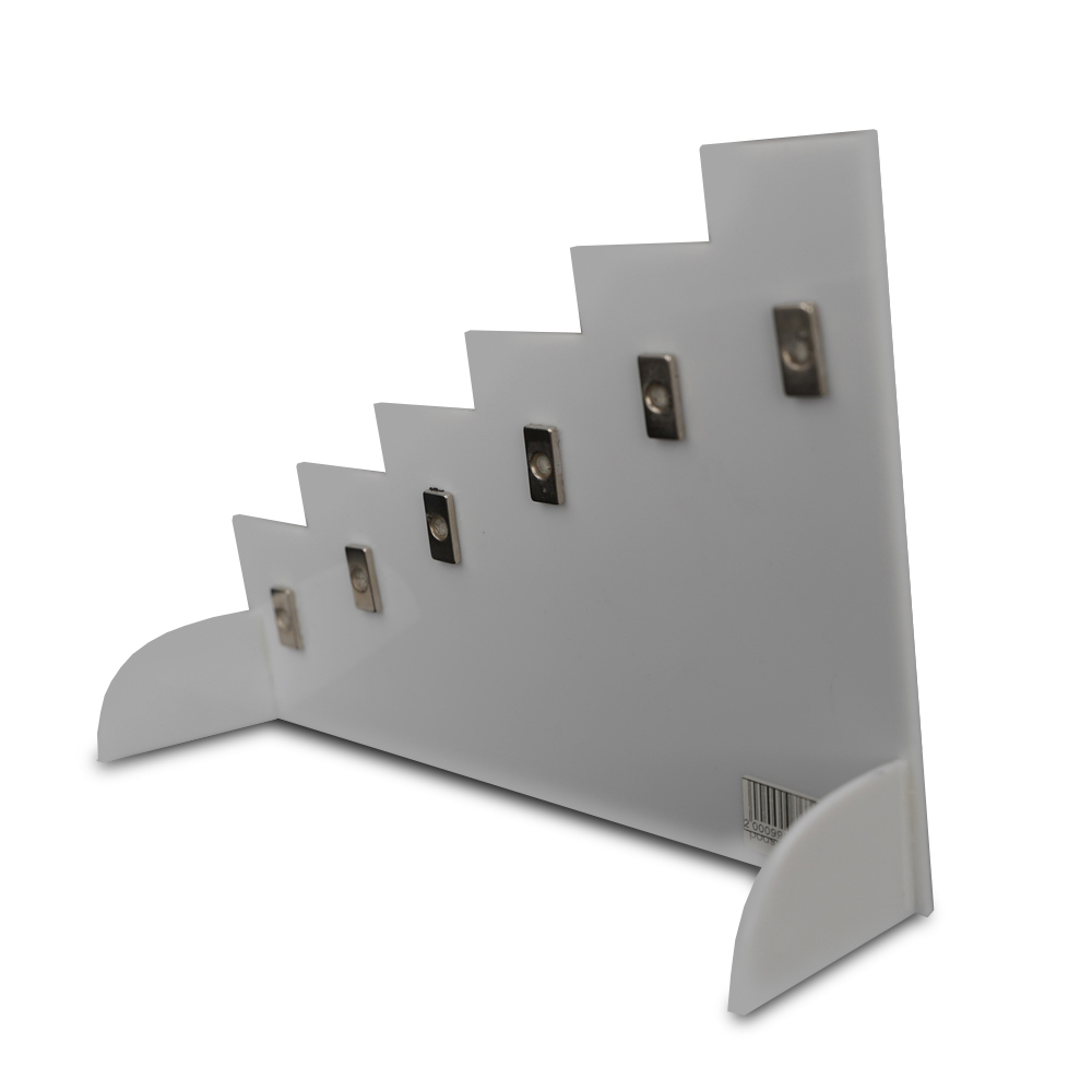 картинка Фонарь Fenix C7