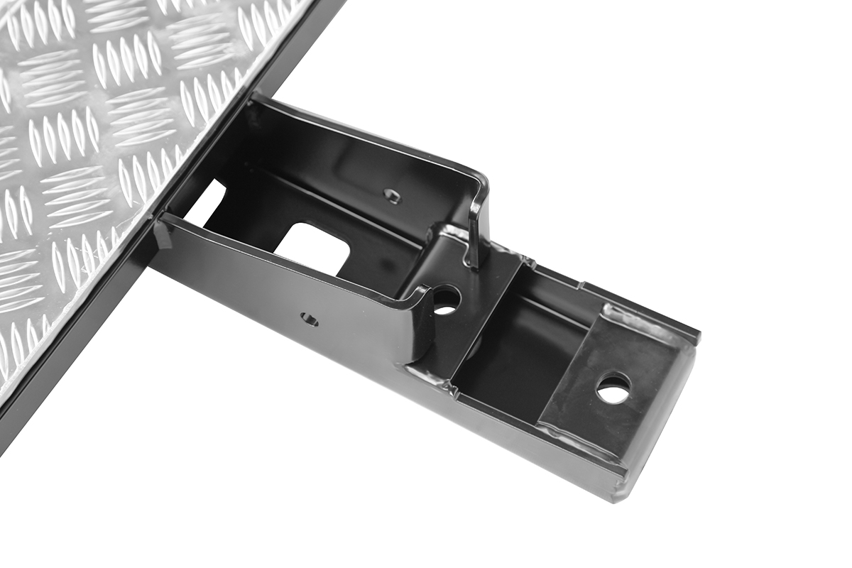 картинка Пороги съемные РИФ Toyota Land Cruiser 200