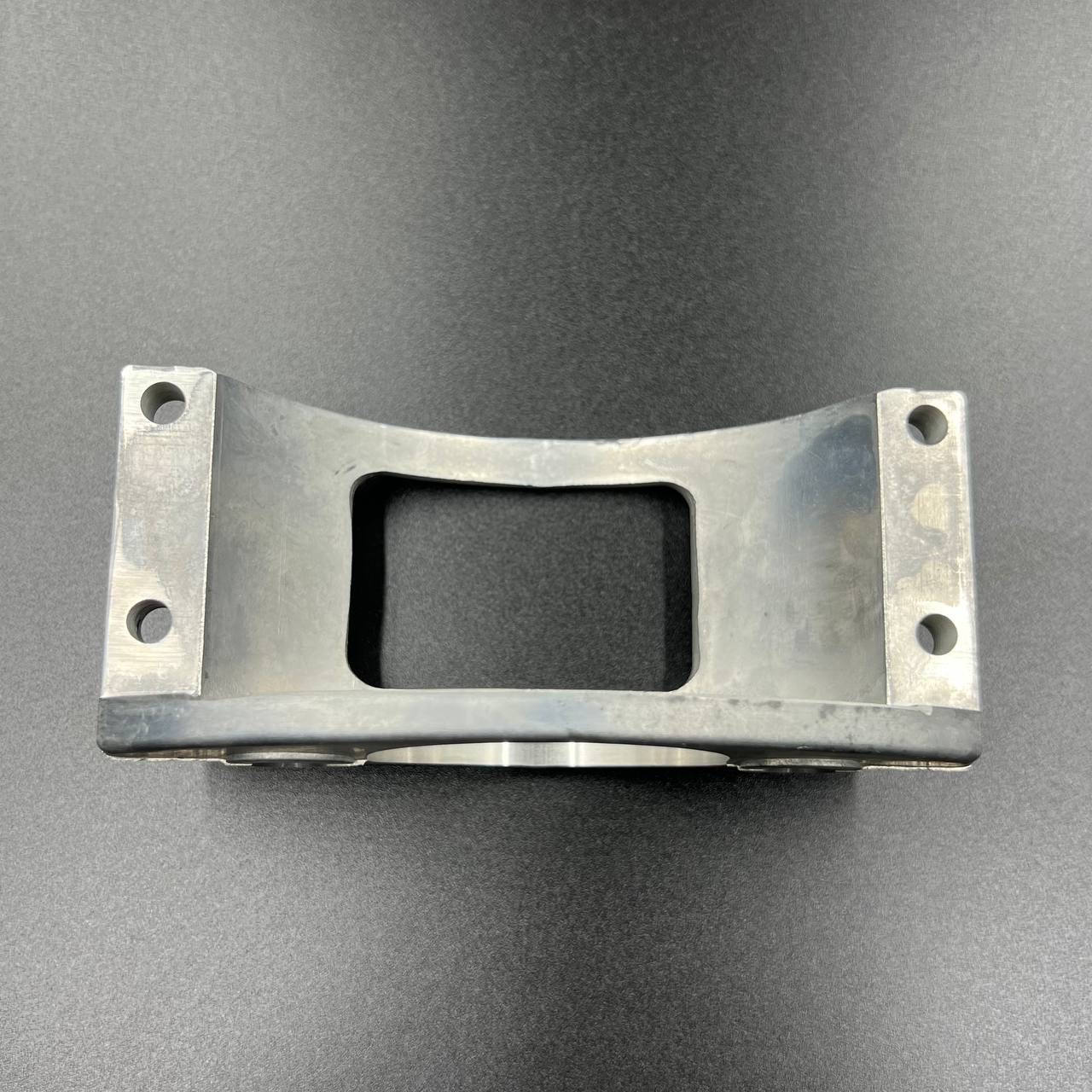 картинка Крепление электростартера Suzuki DT15 (Suzuki)