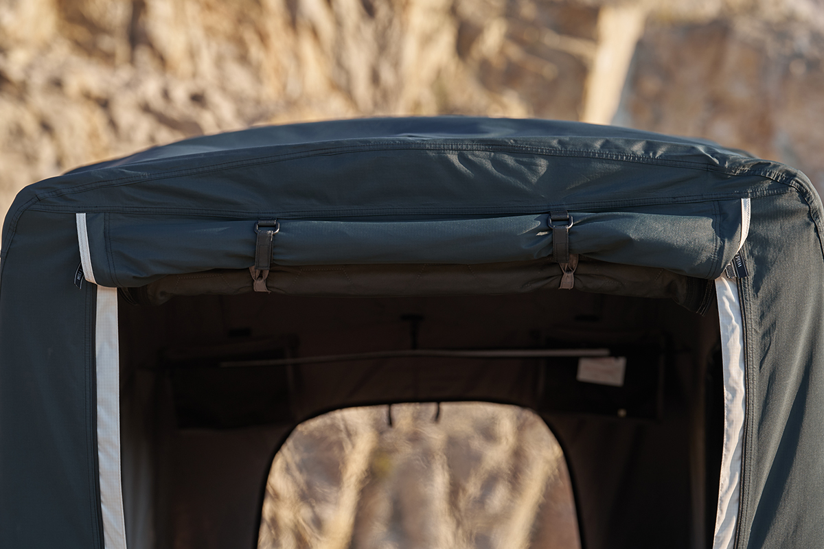 картинка Палатка на крышу автомобиля Wild Land Voyager 140 Pro