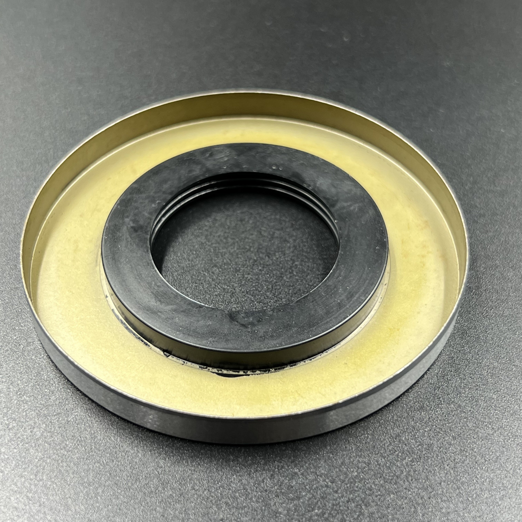 картинка Сальник карданного вала Mercruiser Alpha/Bravo (KACAWA)